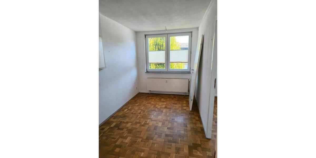 Dachgeschoßwohnung Gelsenkirchen Gelsenkirchen-Nord - 3 Zimmer, 110 m&sup2;, 125.000&euro; | Angebot:26165905