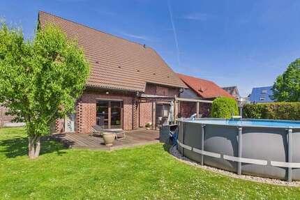 Haus zum Kaufen in Kamen 470.000 € 247 m² 8 zimmer