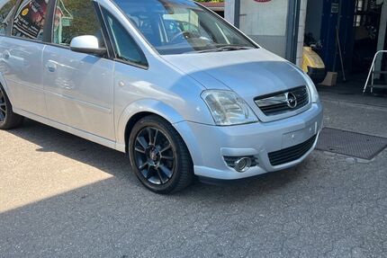 Opel Meriva 180.000 km 1.980 &euro; Essen 45141