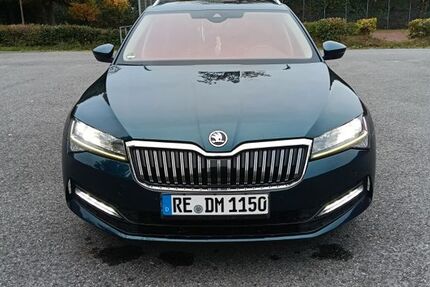 Skoda Superb 242.000 km 15.199 &euro; Recklinghausen 45661