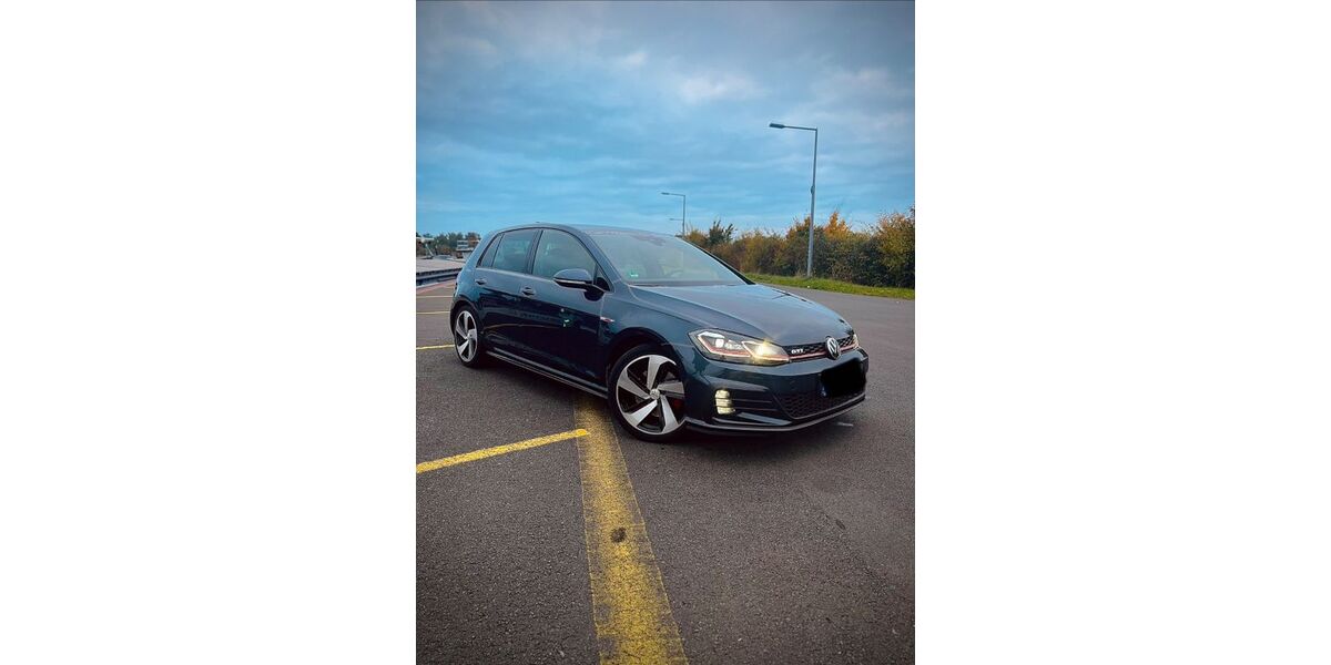 VW Golf 95.000 km 19.499 &euro; Lüdinghausen 59348