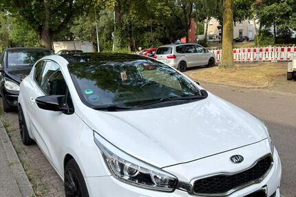 Kia pro ceed / ProCeed 105.000 km 8.100 &euro; Essen 45356