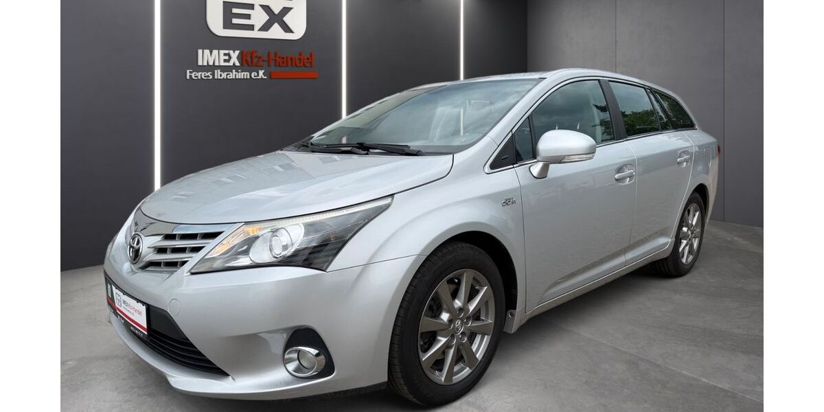 Toyota Avensis 160.000 km 8.500 &euro; Marl 45772