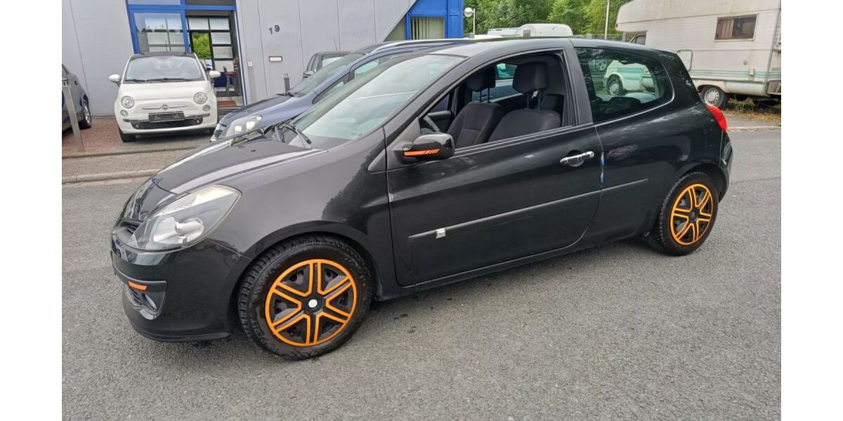 Renault Clio 67.000 km 2.990 &euro; Recklinghausen 45659