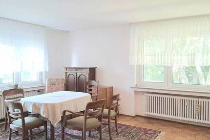 Nähe Festspielhaus! Eigentumswohnung mit Balkon und Garage in bester Wohnlage.