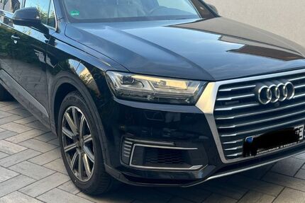 Audi Q7 211.150 km 28.000 &euro; Dortmund 44309
