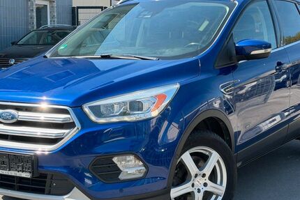 Ford Kuga 201.524 km 9.250 &euro; Gelsenkirchen 45884