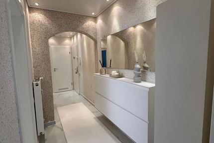 Exklusive, neuwertige 3,5-Zimmer-Wohnung mit Einbauküche