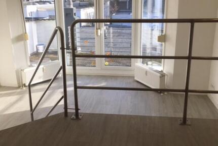 1 Raum mit Balkon und Küche ca. 35 qm 1 zimmer