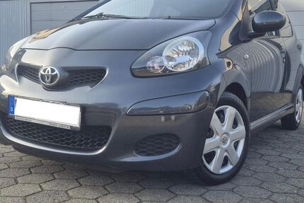 Toyota Aygo (X) 58.000 km 5.890 &euro; Witten 58452