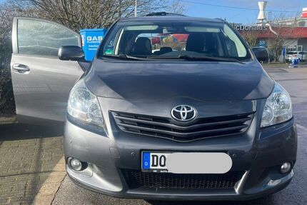 Toyota Verso 185.000 km 6.300 &euro; Dortmund 44309