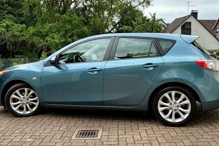 Mazda 3 86.000 km 5.900 &euro; Essen 45289