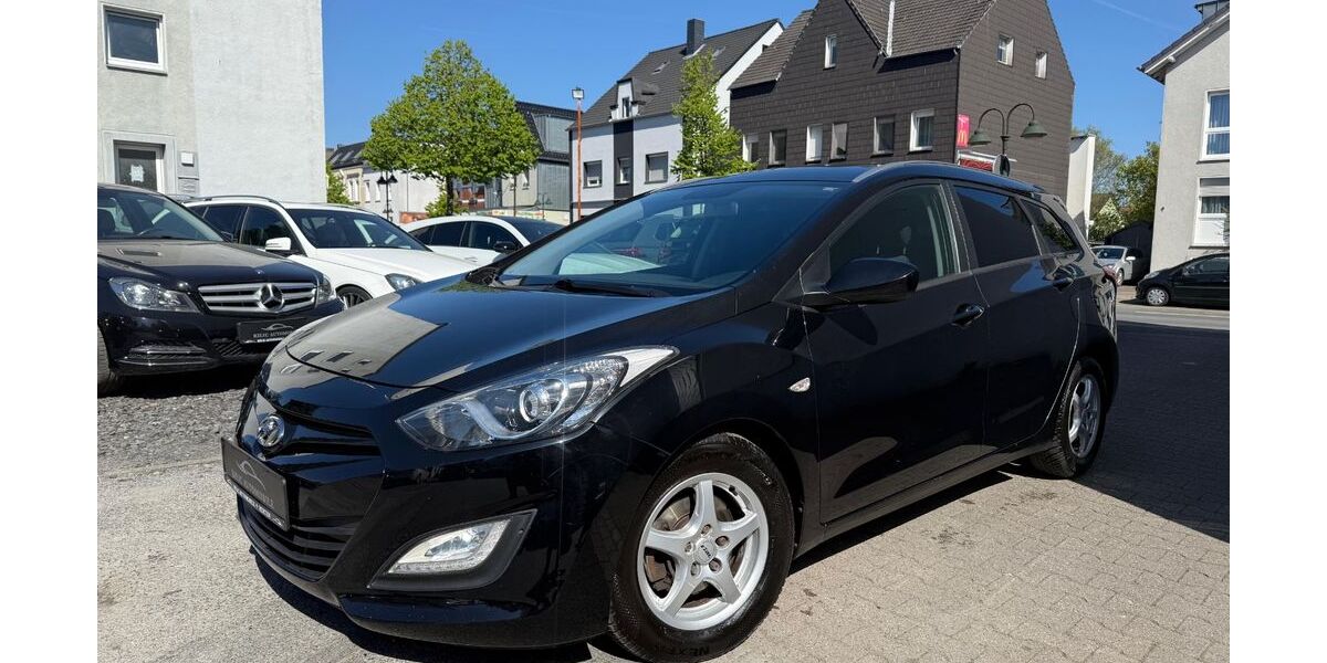 Hyundai i30 110.000 km 6.697 &euro; Herten 45699