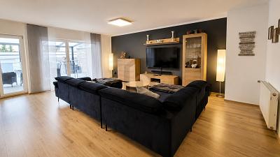 RAUM FÜR FAMILIE, ARBEIT UND RENDITE IN RUHIGER LAGE - Haus Oberhausen Schmachtendorf | Angebot:27102072