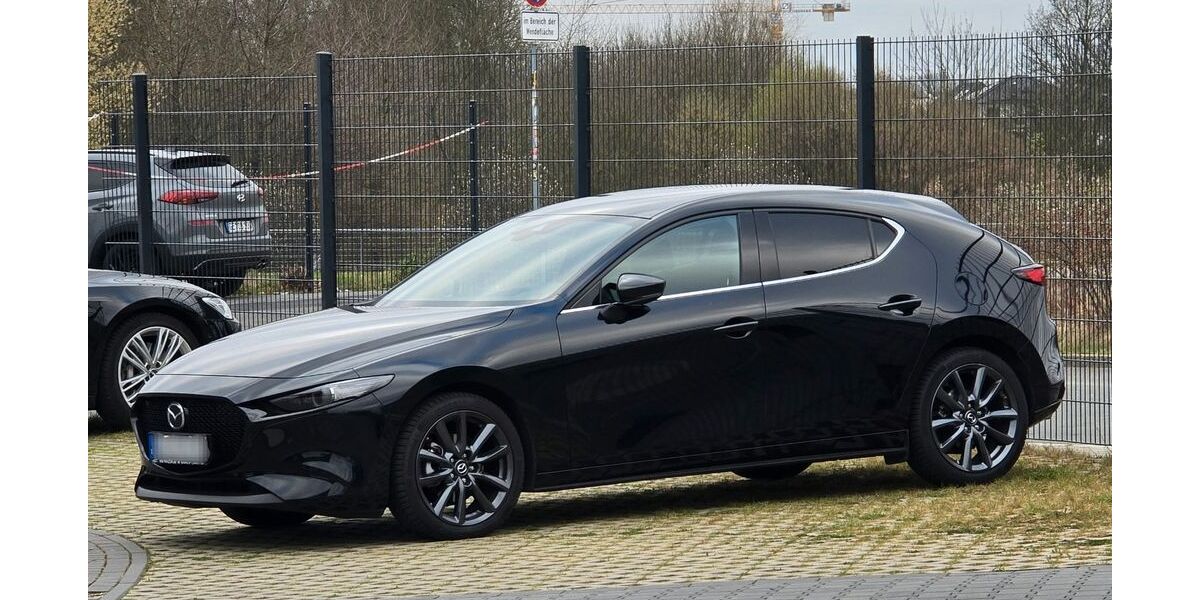 Mazda 3 20.150 km 21.750 &euro; Bochum 44805