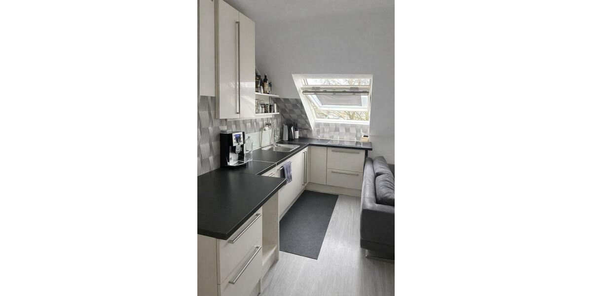 Gemütliche, freundliche Dachgeschosswohnung auf Schalke 3 zimmer