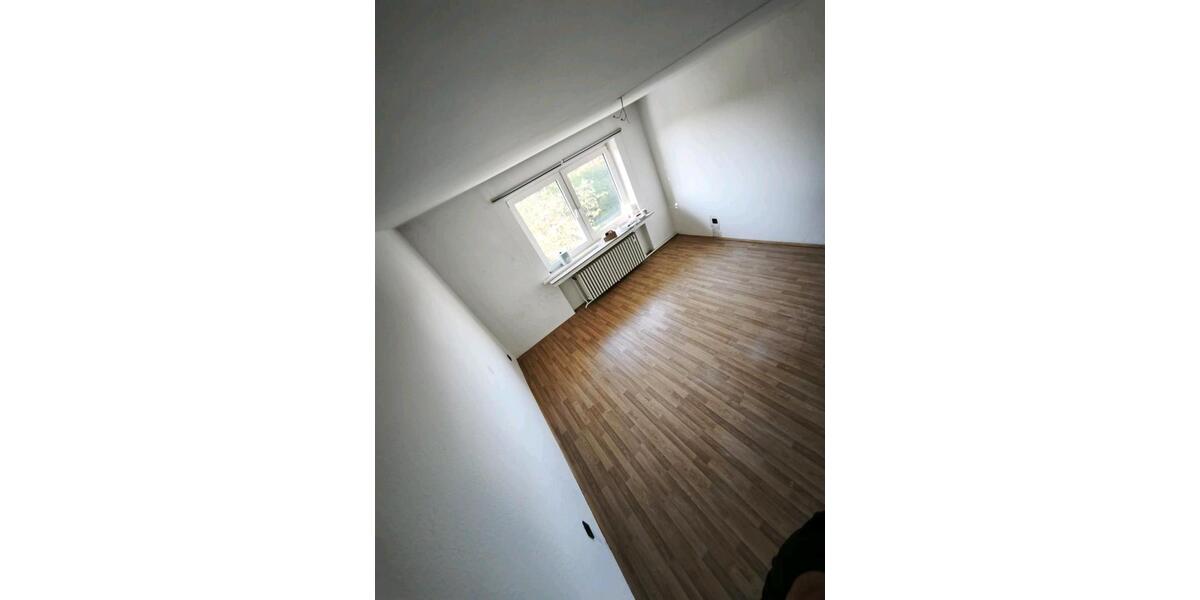 Etagenwohnung Oberhausen - 4 Zimmer, 77 m&sup2;, 970&euro; | Angebot:26288110