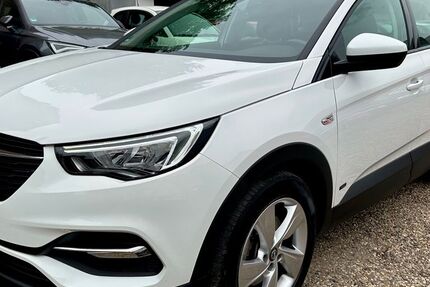 Opel Grandland (X) 45.948 km 16.999 € Gelsenkirchen 45888