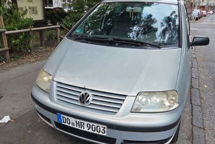 VW Sharan 348.000 km 2.140 € Dortmund 44145