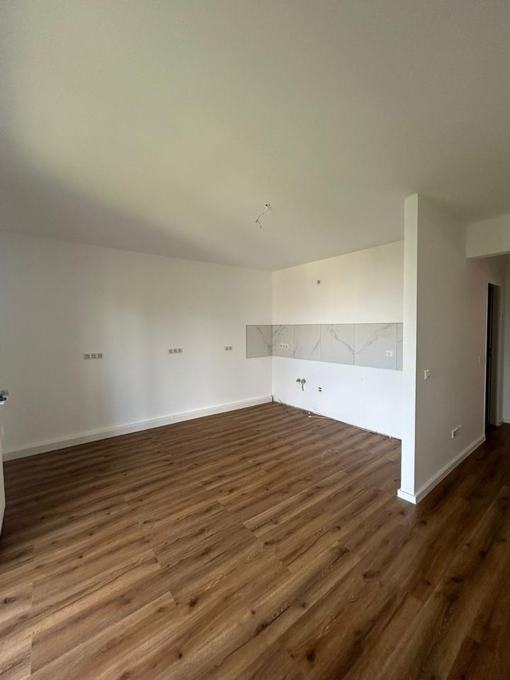Charmante 1,5-Zimmer-Wohnung mit Balkon frisch renoviert zimmer