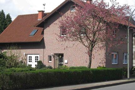 Zweifamilienhaus mit Ausbaupotential in zentraler Toplage zimmer
