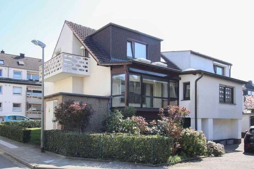 Haus zum Kaufen in Essen 460.000 € 220.16 m²