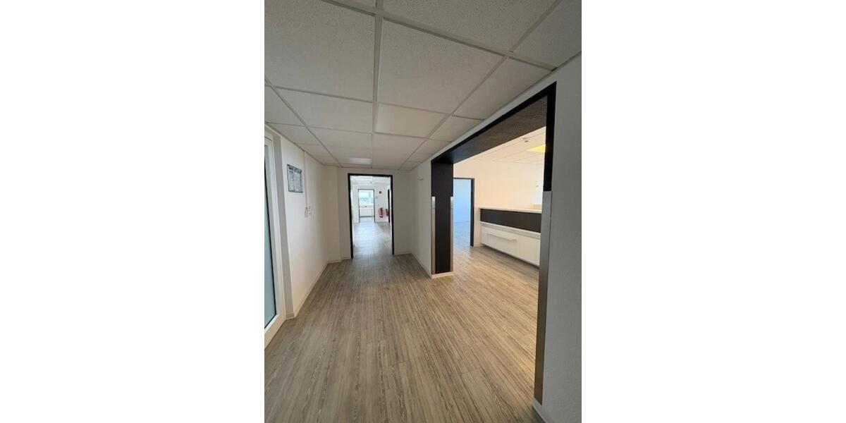 Büro-Praxisräume über den Dächern von Hüls zimmer