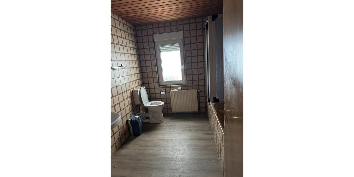 Einfamilienhaus Waltrop - 6 Zimmer, 290 m&sup2;, 3.000&euro; | Angebot:26154315