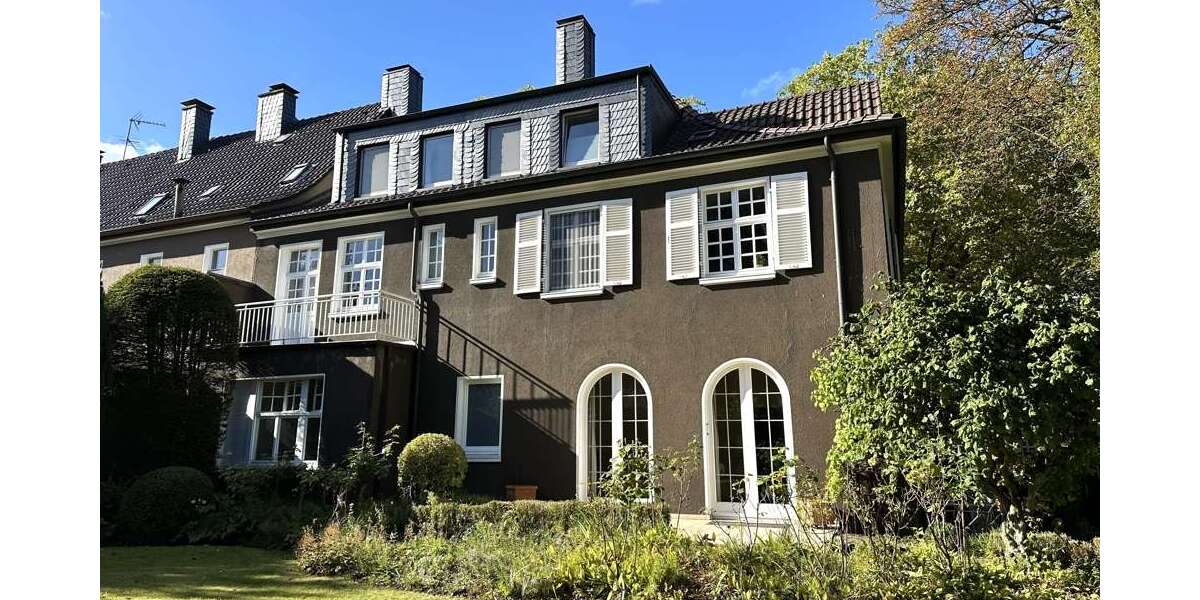 Haus zum Mieten in Gelsenkirchen 3.200 € 310 m² 12 zimmer