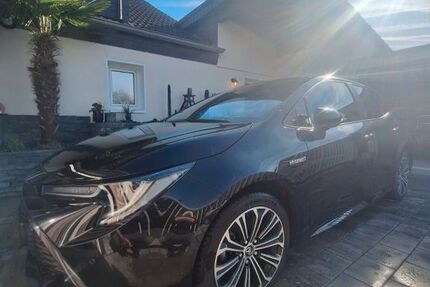 Toyota Corolla 40.800 km 19.999 &euro; Gelsenkirchen 45889