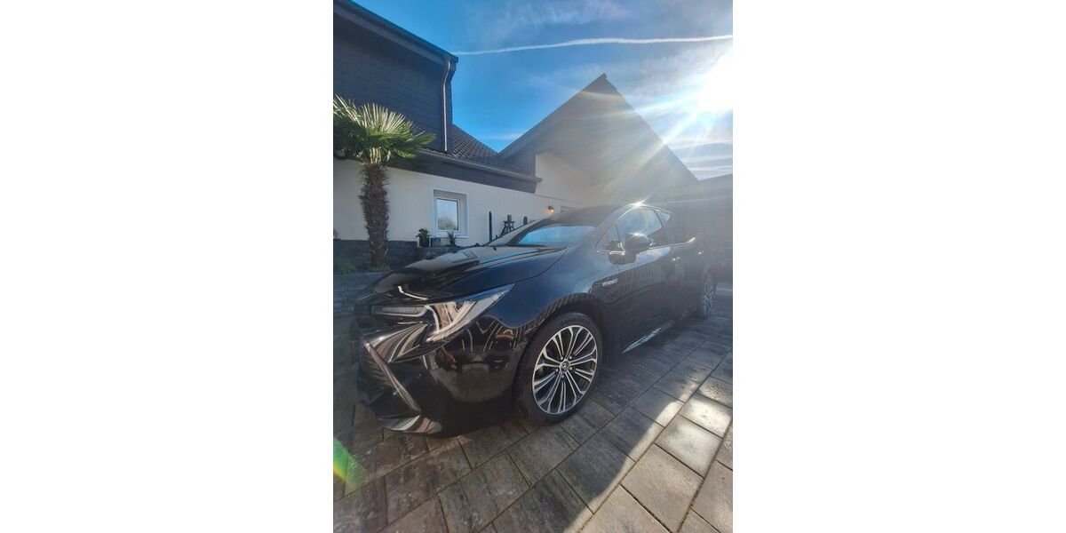 Toyota Corolla 40.800 km 19.999 &euro; Gelsenkirchen 45889