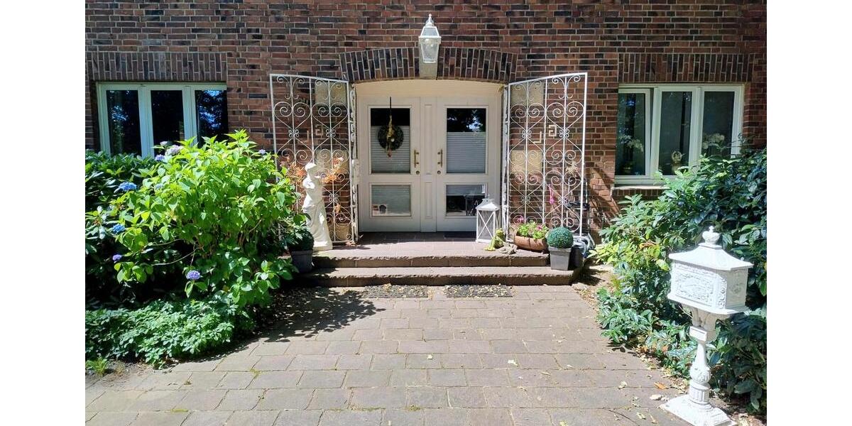 Erdgeschoßwohnung Bottrop Feldhausen - 3 Zimmer, 125 m&sup2;, 1.400&euro; | Angebot:24886214