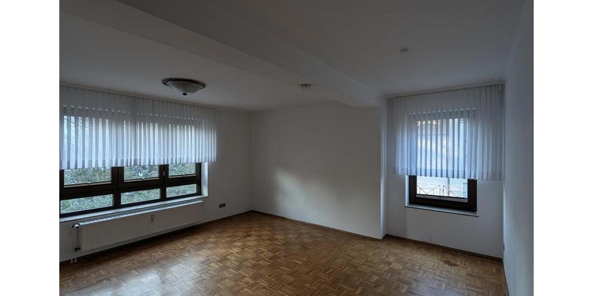 Erdgeschoßwohnung Oberhausen - 2.5 Zimmer, 57 m&sup2;, 499&euro; | Angebot:26277970