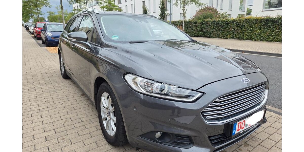 Ford Mondeo 128.747 km 10.490 &euro; Dortmund 44263