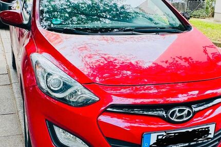 Hyundai i30 121.351 km 4.680 € Essen 45131