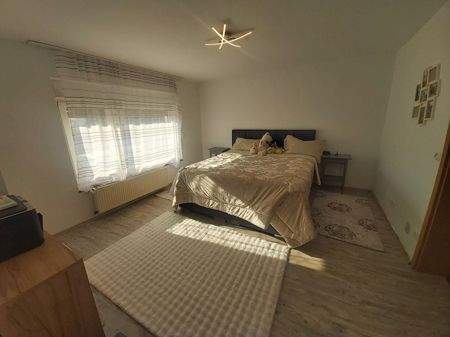 Geräumige Doppelhaushälfte mit großem Grundstück und Garage in guter Lage von Dortmund-Westerfilde 6 zimmer