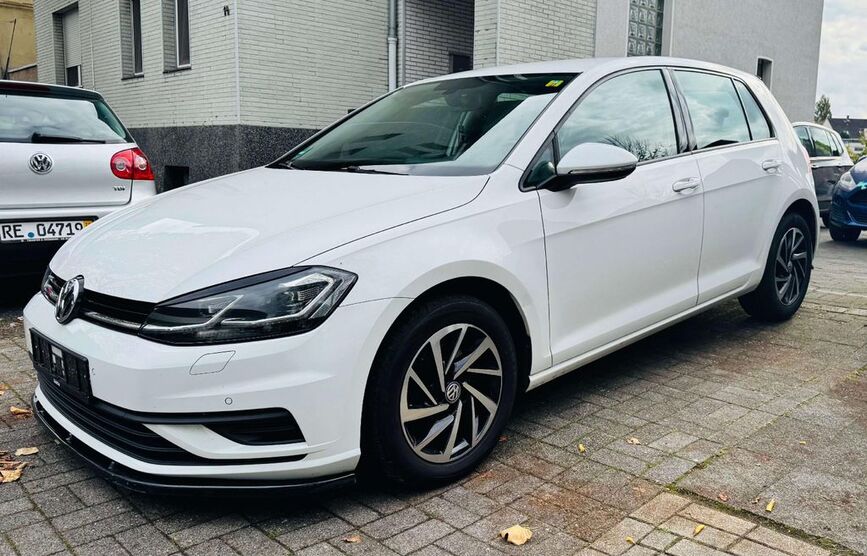 VW Golf 201.900 km 12.950 € Recklinghausen 45663
