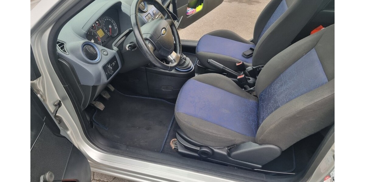 Ford Fiesta 171.591 km 2.190 &euro; Olfen 59399