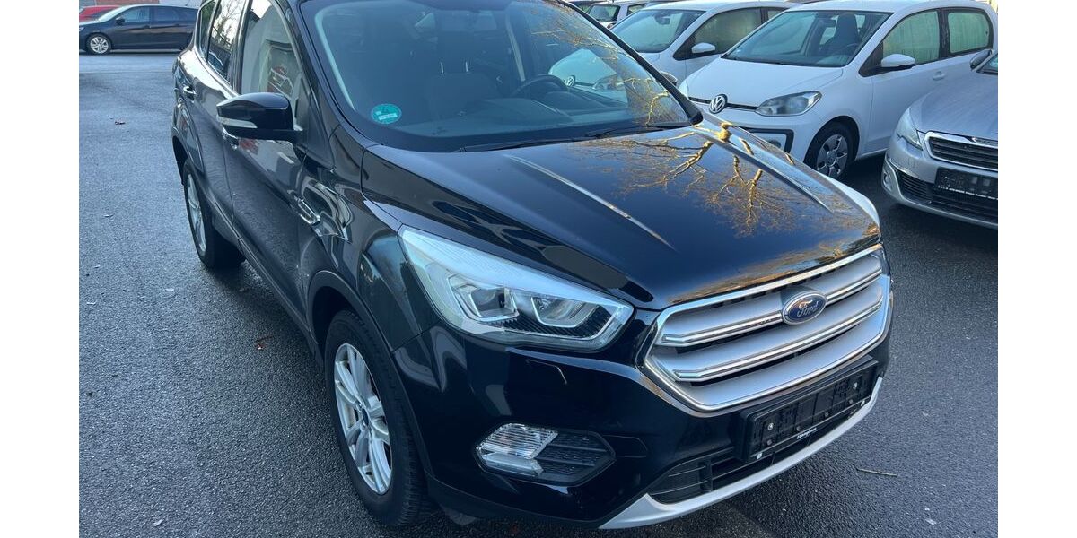 Ford Kuga 116.000 km 10.699 &euro; Recklinghausen 45663