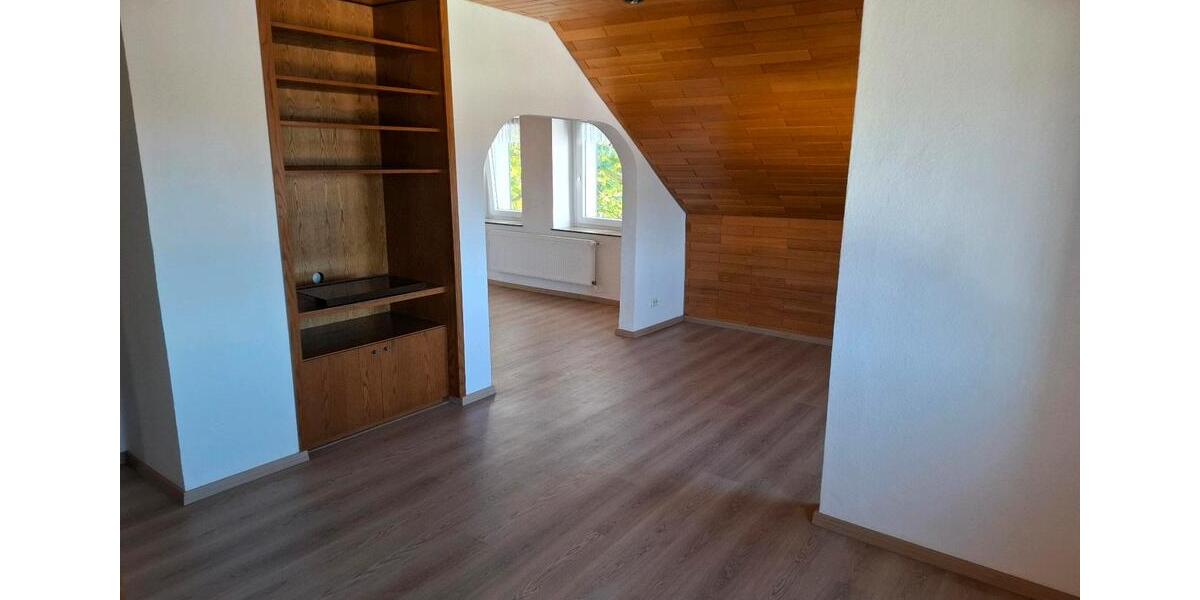 Dachgeschoßwohnung Dortmund Huckarde - 3 Zimmer, 74 m&sup2;, 560&euro; | Angebot:25547510