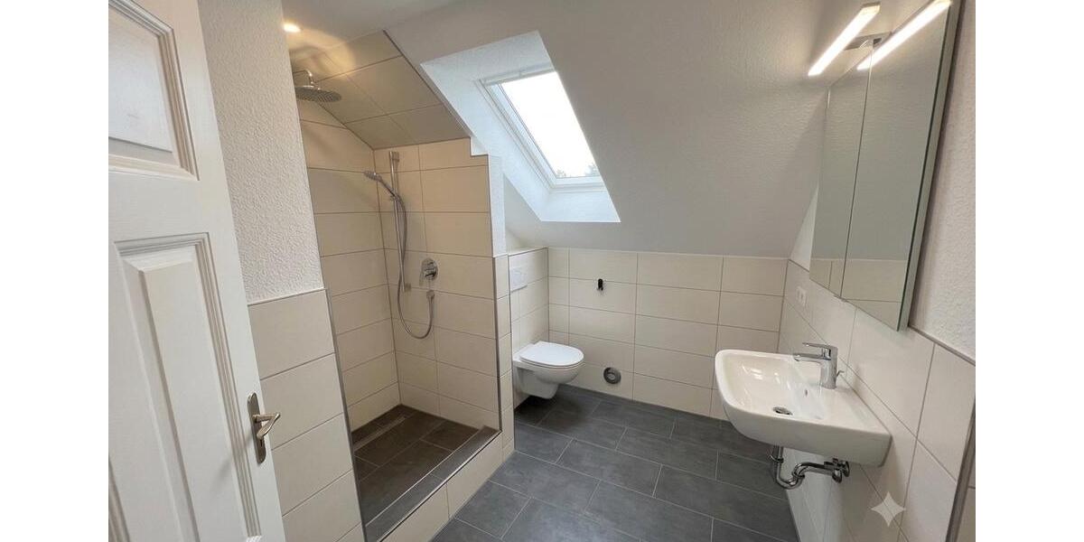 Dachgeschoßwohnung Herne Wanne-Bickern - 4 Zimmer, 90 m&sup2;, 199.000&euro; | Angebot:27085989