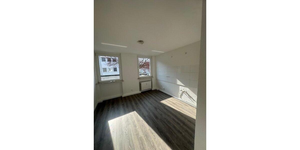 Etagenwohnung Mülheim an der Ruhr Rechtsruhr-Nord - 2 Zimmer, 70 m&sup2;, 590&euro; | Angebot:26329362