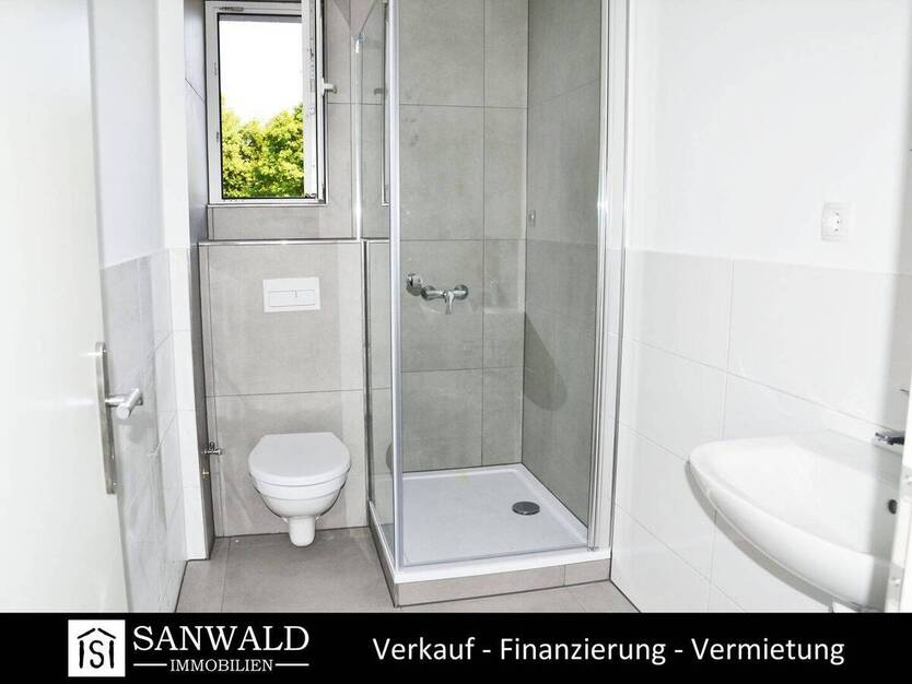 Luxuriöse 4,5-Zimmer mit großer Dachterrasse und Blick ins Grüne im Zweifamilienhaus 4 zimmer