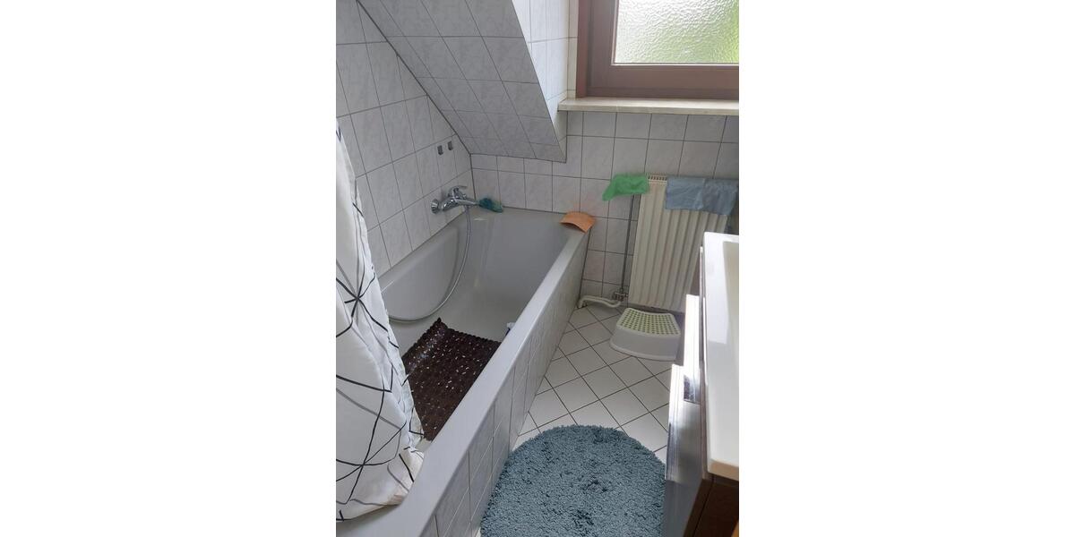 Dachgeschoßwohnung Hattingen Blankenstein - 4 Zimmer, 82 m&sup2;, 620&euro; | Angebot:24391226