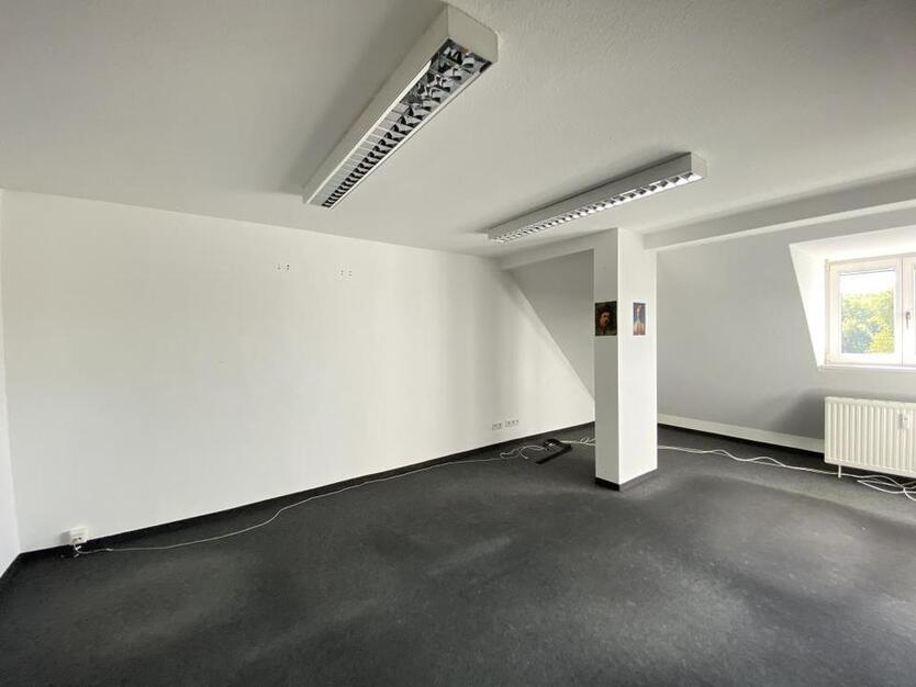 Ihr Großzügiges Büro im Zentrum von Dortmund: Arbeiten Sie mit Stil und Komfort! zimmer