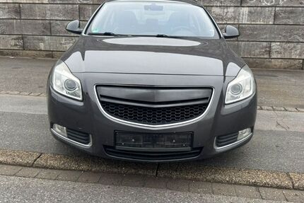 Opel Insignia 244.064 km 3.200 € Dortmund 44357