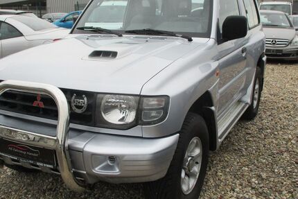 Mitsubishi Pajero 214.521 km 9.999 € Selm 59379
