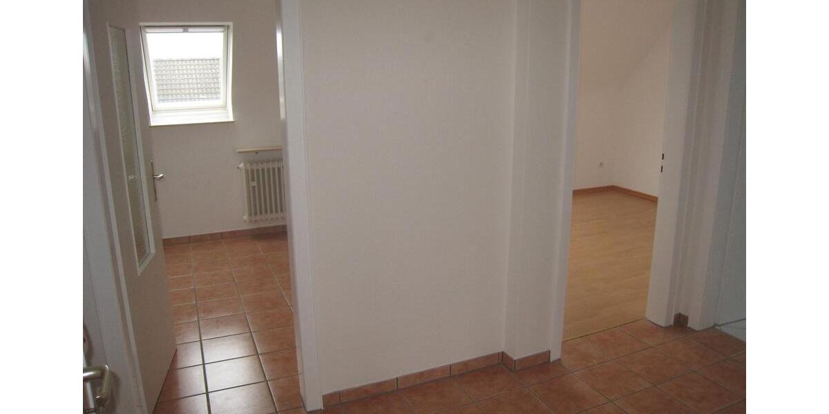 Dachgeschoßwohnung Witten - 3.5 Zimmer, 71 m&sup2;, 497&euro; | Angebot:26234585
