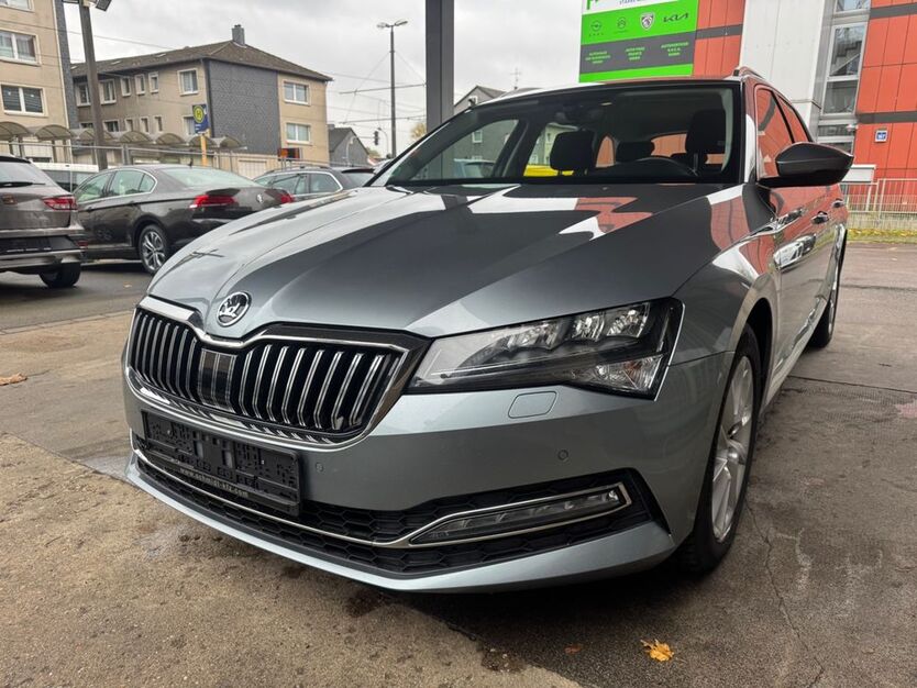 Skoda Superb 173.000 km 18.990 € Mülheim/Ruhr 45475