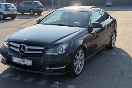 Mercedes-Benz C 250 147.000 km 16.499 &euro; Essen 45141